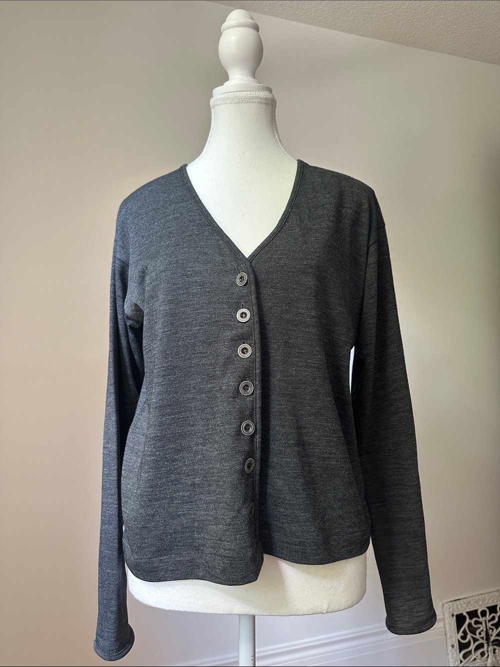 ANTHROPOLOGIE Vintage Grey Wool Lightweight Preppy Vneck Cardigan Medium